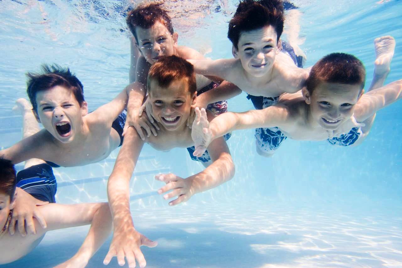 http://underwateraudio.com/wp-content/uploads/2013/07/boys-swimming.jpg